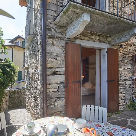 Francia - House With Lake View For 4 People * Cissano