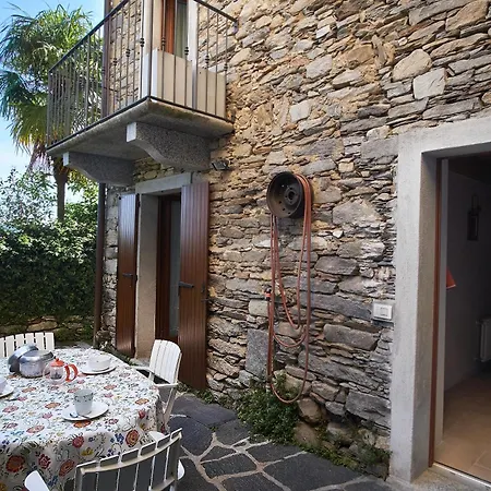 Francia - House With Lake View For 4 People Cissano