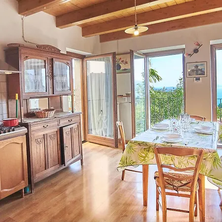 Appartement Francia - House With Lake View For 4 People